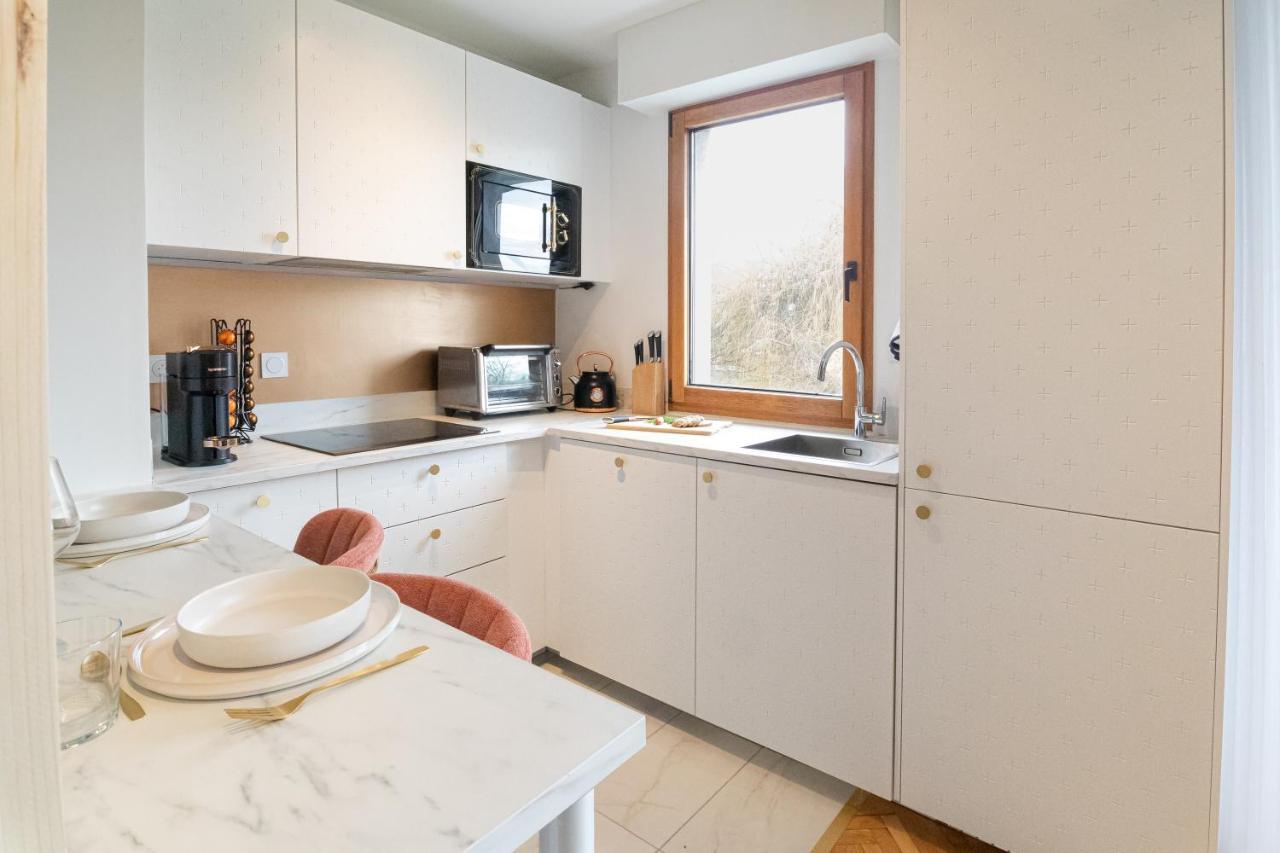 The Green Home - Quiet And Fully Equipped High-End Studio With Parking Courcouronnes Bagian luar foto